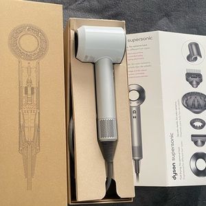 BRAND NEW DAYSON SUPERSONIC!